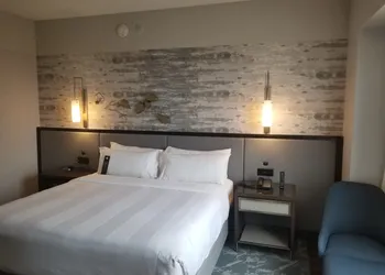 Minneapolis Marriott City Center hotel thumbnail 6