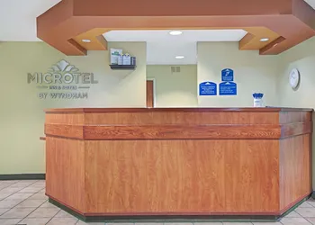 Microtel Inn & Suites by Wyndham Inver Grove Heights/Minneap hotel thumbnail 2