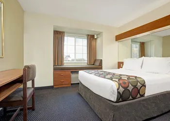 Microtel Inn & Suites by Wyndham Inver Grove Heights/Minneap hotel thumbnail 8
