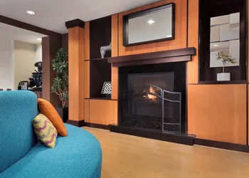 Fairfield Inn & Suites by Marriott Minneapolis Bloomington/Mall of America hotel thumbnail 3