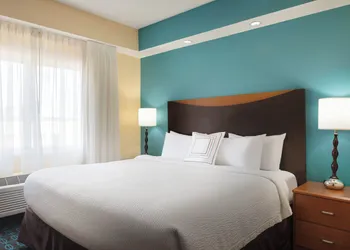 Fairfield Inn & Suites by Marriott Minneapolis Bloomington/Mall of America hotel thumbnail 4