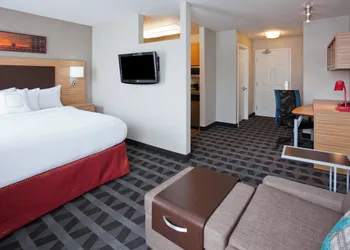 Towneplace Suites By Marriott Minneapolis Eden Prairie hotel thumbnail 5