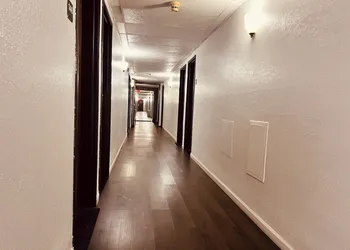 Travelodge by Wyndham Valleyfair Shakopee hotel thumbnail 7