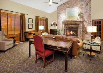 AmericInn by Wyndham Chanhassen hotel thumbnail 2