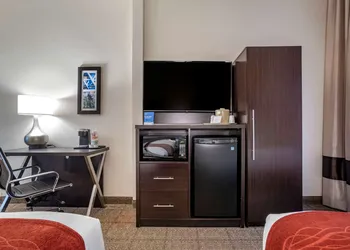 Comfort Inn Towson - Baltimore North hotel thumbnail 7