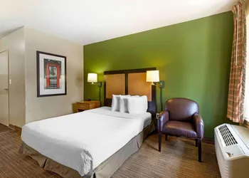 Extended Stay America Select Suites Baltimore BWI Airport hotel thumbnail 5