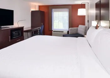 Holiday Inn Express Towson - Baltimore North by IHG hotel thumbnail 2