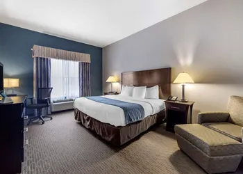 Comfort Inn & Suites Oklahoma City West - I-40 hotel thumbnail 5