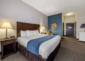 Comfort Inn & Suites Oklahoma City West - I-40 hotel thumbnail 7