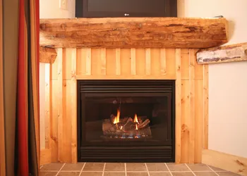 Hope Lake Lodge & Indoor Waterpark hotel thumbnail 3