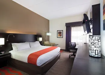 Holiday Inn Express Harrisburg I-81 – Hershey by IHG hotel thumbnail 8