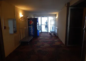 Days Inn by Wyndham Carlisle North hotel thumbnail 2