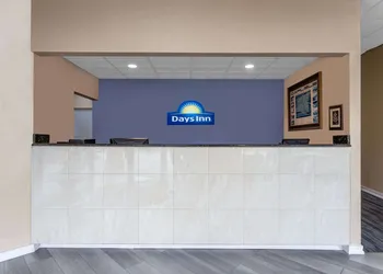 Days Inn by Wyndham Carlisle North hotel thumbnail 5