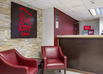 Red Roof Inn York Downtown hotel thumbnail 4