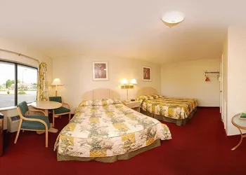 Rodeway Inn Dillsburg hotel thumbnail 6