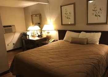 Rodeway Inn Dillsburg hotel thumbnail 7