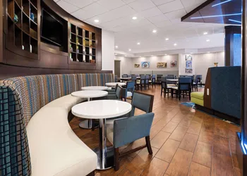 Hampton Inn & Suites Hershey hotel thumbnail 2