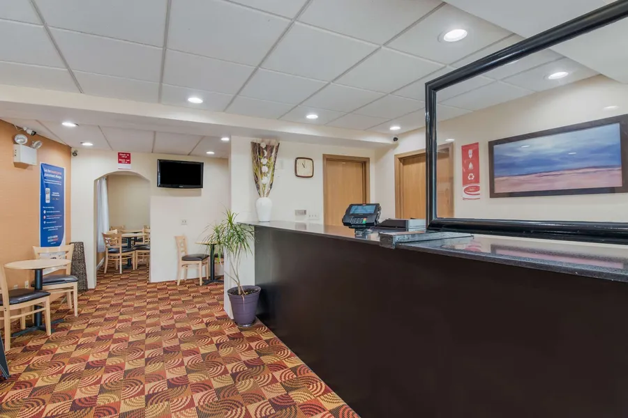 Econo Lodge Mechanicsburg - Harrisburg West hotel detail image 2