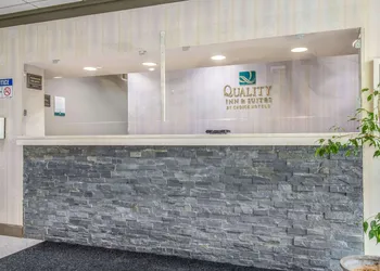 Quality Inn & Suites York East hotel thumbnail 2
