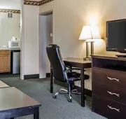 Quality Inn & Suites York East hotel detail image 4