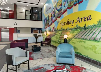 Ramada by Wyndham Harrisburg/Hershey Area hotel thumbnail 3