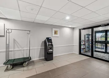 Americas Best Value Inn Carlisle hotel thumbnail 5