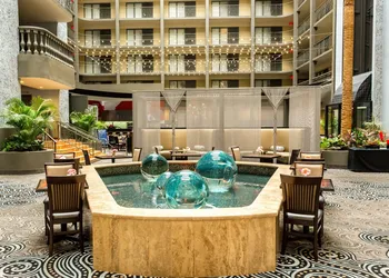 DoubleTree Suites by Hilton Hotel McAllen hotel thumbnail 3