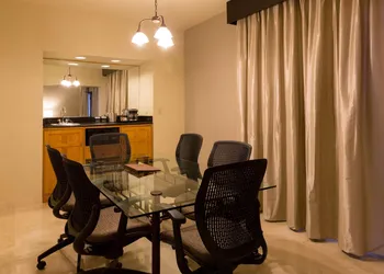 DoubleTree Suites by Hilton Hotel McAllen hotel thumbnail 4