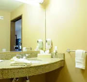 Hampton Inn & Suites Red Bluff hotel detail image 7
