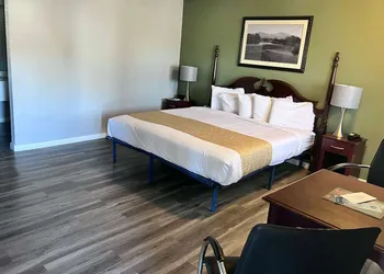 Travelodge by Wyndham Redding CA hotel thumbnail 7