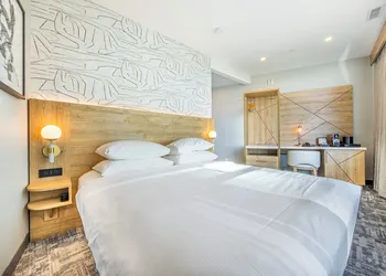 The Tower Hotel Fallsview hotel thumbnail 6