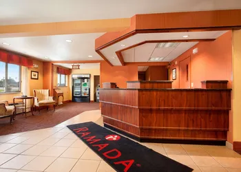 Ramada by Wyndham Wisconsin Dells hotel thumbnail 2