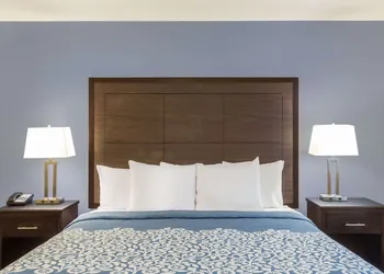Days Inn by Wyndham Moab hotel thumbnail 8