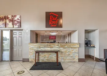 Red Roof Inn Ft Pierce hotel thumbnail 5