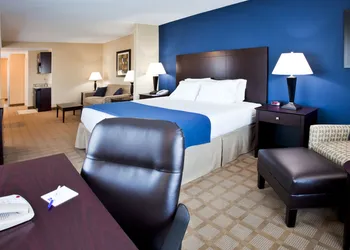 Holiday Inn Express Hotel & Suites Fort Pierce West by IHG hotel thumbnail 5