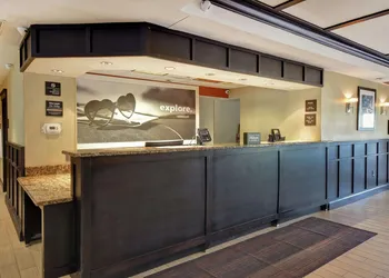 Comfort Inn & Suites Mt. Holly - Westampton hotel thumbnail 6