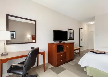 Hampton Inn Colchester hotel thumbnail 6