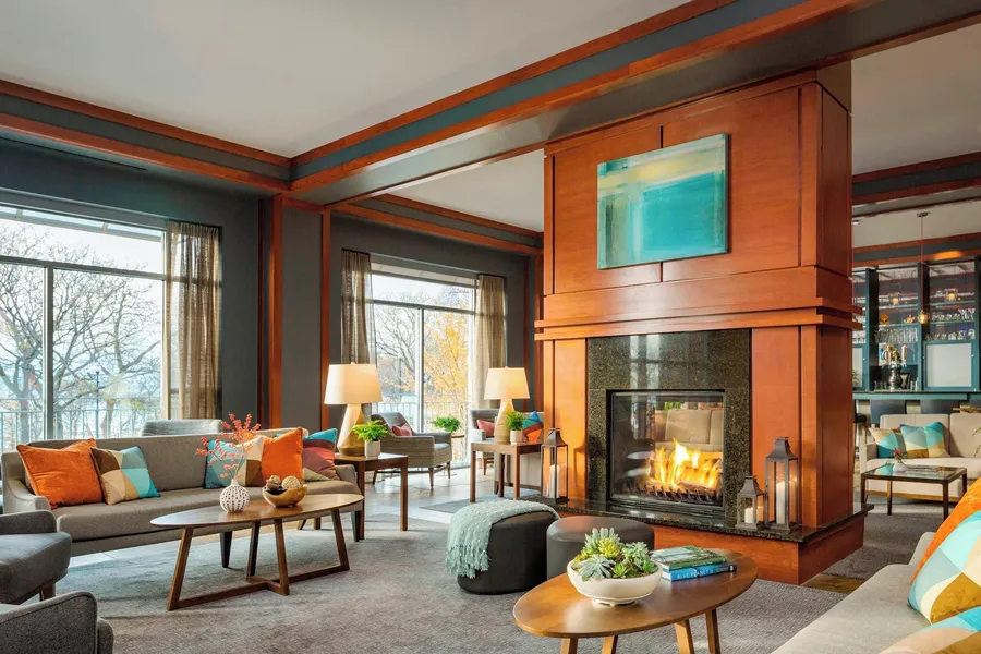 Courtyard Marriott Burlington Harbor hotel detail image 2