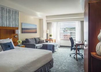 Courtyard Marriott Burlington Harbor hotel thumbnail 8