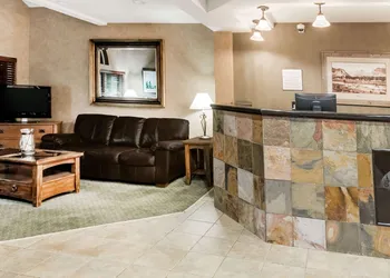 Ramada by Wyndham Frisco hotel thumbnail 4