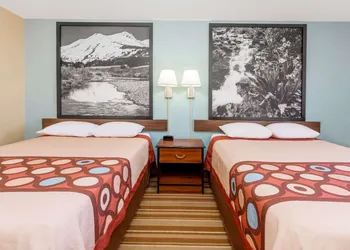Super 8 by Wyndham Dillon/Breckenridge Area hotel thumbnail 5