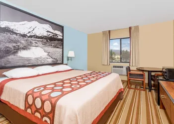 Super 8 by Wyndham Dillon/Breckenridge Area hotel thumbnail 7