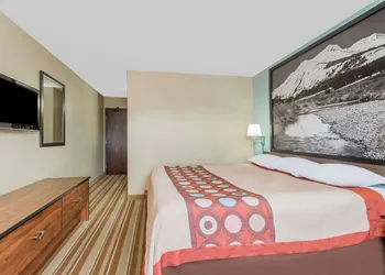 Super 8 by Wyndham Dillon/Breckenridge Area hotel thumbnail 8