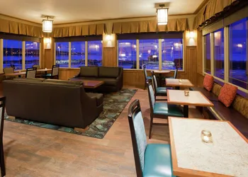Hampton Inn Duluth Canal Park hotel thumbnail 2