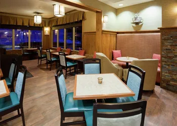 Hampton Inn Duluth Canal Park hotel thumbnail 7