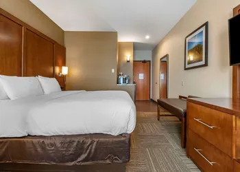 Lift Bridge Lodge, an Ascend Collection Hotel hotel thumbnail 6