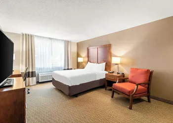 Comfort Inn & Suites North Conway hotel thumbnail 8