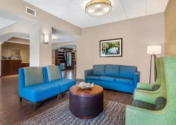 Comfort Inn & Suites Wildwood - The Villages hotel thumbnail 2