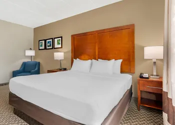 Comfort Inn & Suites Wildwood - The Villages hotel thumbnail 8