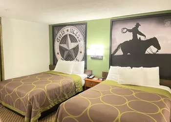 Super 8 by Wyndham Fort Worth Downtown South hotel thumbnail 7